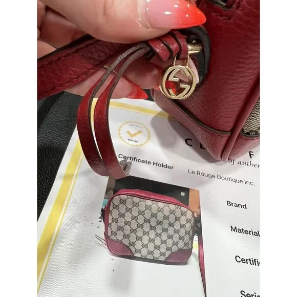 Gucci Bree GG Supreme Camera Crossbody W/Red Leather W/Cert. Of Authenticity - Picture 4 of 15